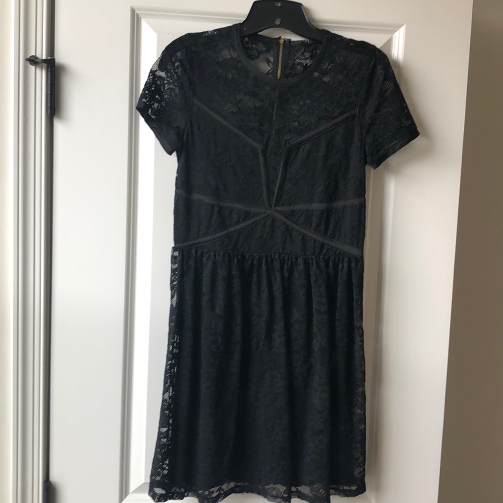 EXPRESS BLACK LACE DRESS SIZE SMALL